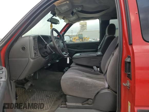 2006 Chevrolet Silverado 1500 LT1 with VIN 1GCEK19V26Z152824, listed as a Copart auction lot 54931185 with 164,438 mi miles and Salvage title. Bid and sale history available at DreamBid. Image 7.