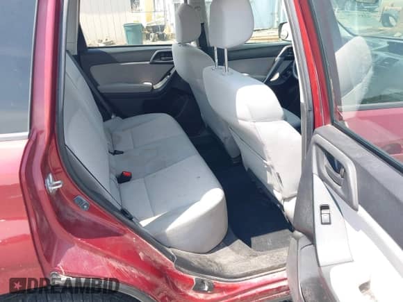 2015 Subaru Forester 2.5i z VIN JF2SJABC4FH480090, wystawiony jako IAAI lot #42559594 z przebiegiem 131 714 mil mil oraz . Historia ofert i sprzedaży dostępna na DreamBid. Obrazek 8.