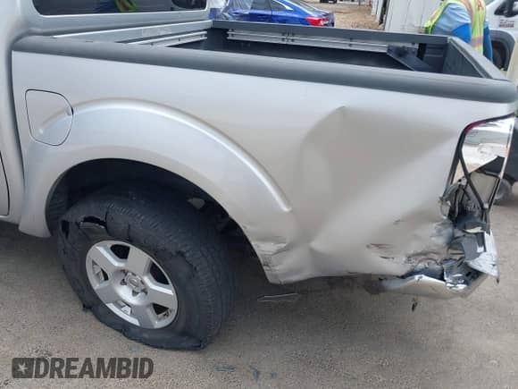 2006 Nissan Frontier SE с VIN 1N6AD07U56C459398, выставлен на аукционе IAAI как лот 42756580 с пробегом 145 988 миль миль и . История ставок и продаж доступна на DreamBid. Изображение 17.