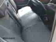 1990 BMW 7 Series с VIN WBAGB4316LDB63866, выставлен на аукционе IAAI как лот 42625032 с пробегом Не указан миль и . История ставок и продаж доступна на DreamBid. Изображение 8.