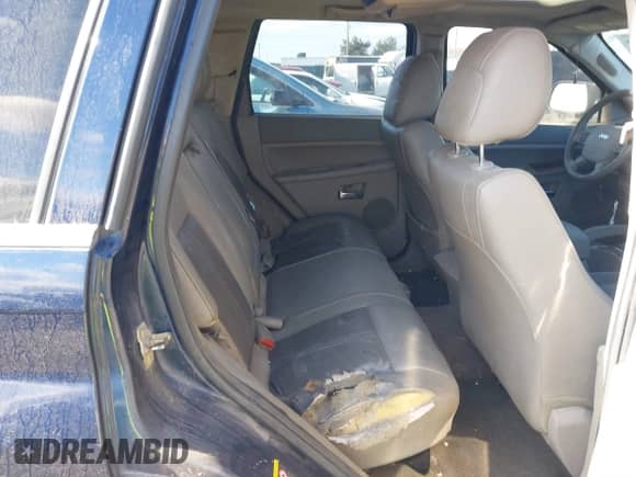 2005 Jeep Grand Cherokee Limited with VIN 1J8HR58245C677238, listed as a IAAI auction lot 41730828 with Not provided miles and . Bid and sale history available at DreamBid. Image 8.