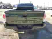2022 Toyota Tacoma SR5 z VIN 3TMDZ5BN9NM133972, wystawiony jako Copart lot #50102025 z przebiegiem 12 598 mil mil oraz Szkoda całkowita • Salvage title. Historia ofert i sprzedaży dostępna na DreamBid. Obrazek 6.