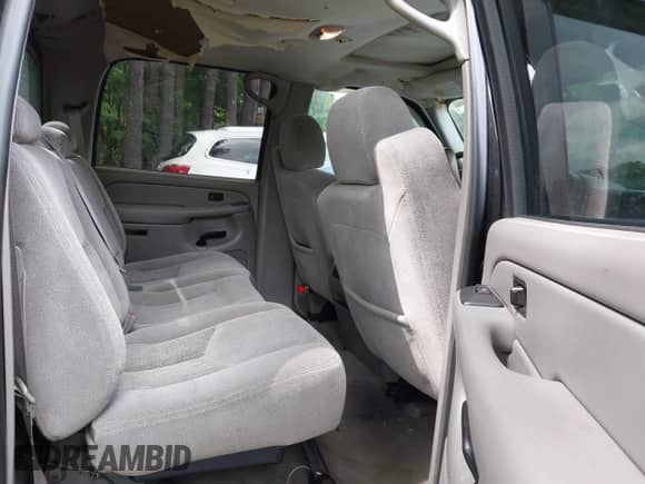 2005 Chevrolet Avalanche Z66 with VIN 3GNEC12Z15G136484, listed as a IAAI auction lot 42390475 with 105,097 mi miles and . Bid and sale history available at DreamBid. Image 8.