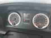 2018 Ram 1500 Tradesman z VIN 1C6RR6FG1JS325001, wystawiony jako Copart lot #80193395 z przebiegiem 100 575 mil mil oraz Szkoda całkowita • Salvage title. Historia ofert i sprzedaży dostępna na DreamBid. Obrazek 9.