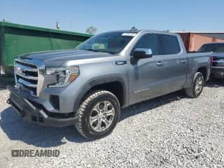 2021 GMC Sierra 1500 SLE z VIN 3GTU9BET8MG368899, wystawiony jako Copart lot #71200725 z przebiegiem 156 647 mil mil oraz Czysty tytuł • Clean title. Historia ofert i sprzedaży dostępna na DreamBid. Obrazek 1.
