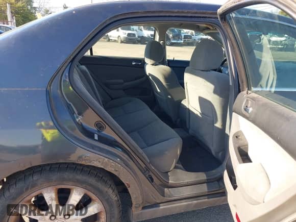 2007 Honda Accord LX SE с VIN 1HGCM66457A033712, выставлен на аукционе IAAI как лот 43419775 с пробегом 135 968 миль миль и . История ставок и продаж доступна на DreamBid. Изображение 8.