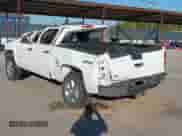 2011 Chevrolet Silverado 1500 LT z VIN 3GCPKSEAXBG200677, wystawiony jako IAAI lot #43129728 z przebiegiem 187 458 mil mil oraz . Historia ofert i sprzedaży dostępna na DreamBid. Obrazek 3.