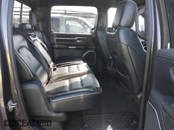 2019 Ram 1500 Laramie z VIN 1C6SRFJT4KN888646, wystawiony jako IAAI lot #43163494 z przebiegiem 109 262 mil mil oraz . Historia ofert i sprzedaży dostępna na DreamBid. Obrazek 8.