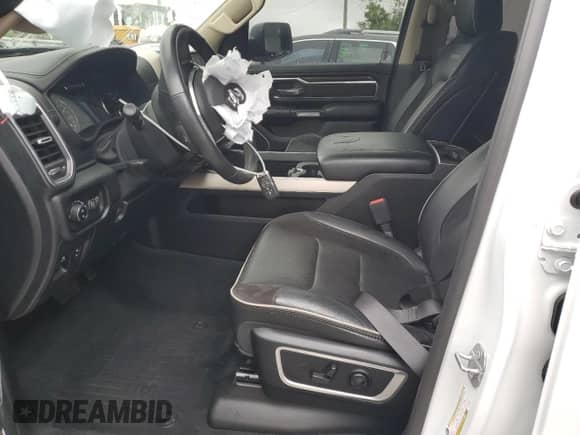 2020 Ram 1500 Laramie z VIN 1C6SRFJT3LN378662, wystawiony jako Copart lot #80202135 z przebiegiem 43 663 mil mil oraz Szkoda całkowita • Salvage title. Historia ofert i sprzedaży dostępna na DreamBid. Obrazek 7.