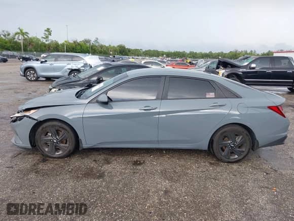 2023 Hyundai Elantra SEL с VIN KMHLM4AG2PU384866, выставлен на аукционе IAAI как лот 43214243 с пробегом 73 294 миль миль и . История ставок и продаж доступна на DreamBid. Изображение 14.