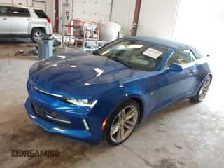 2017 Chevrolet Camaro 2LT z VIN 1G1FD3DS1H0158248, wystawiony jako IAAI lot #43059565 z przebiegiem 22 858 mil mil oraz . Historia ofert i sprzedaży dostępna na DreamBid. Obrazek 2.