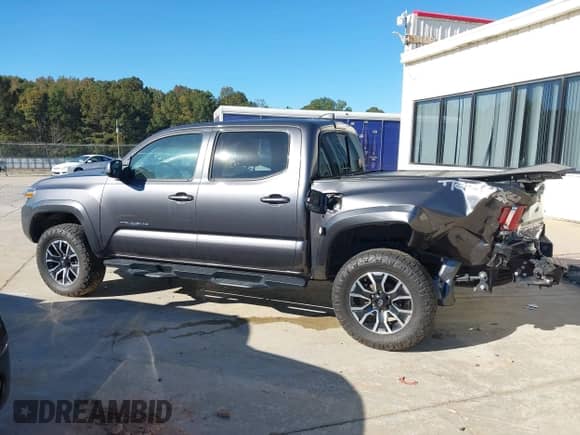 2023 Toyota Tacoma SR с VIN 3TYCZ5AN7PT109786, выставлен на аукционе IAAI как лот 42926073 с пробегом 51 321 миль миль и . История ставок и продаж доступна на DreamBid. Изображение 14.
