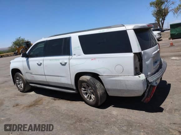2016 Chevrolet Suburban LS с VIN 1GNSKGKC4GR163072, выставлен на аукционе Copart как лот 56746795 с пробегом 171 783 миль миль и Списание • Salvage title. История ставок и продаж доступна на DreamBid. Изображение 2.