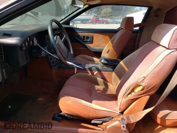 1985 Chevrolet Camaro Z28 Sport with VIN 1G1FP87H4FL450945, listed as a Copart auction lot 75465654 with 90,716 mi miles and Clean title. Bid and sale history available at DreamBid. Image 7.