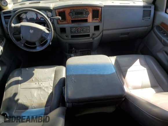 2006 Dodge 2500 SLT z VIN 1D7KS28C56J202872, wystawiony jako Copart lot #82196245 z przebiegiem 237 884 mil mil oraz Szkoda całkowita • Salvage title. Historia ofert i sprzedaży dostępna na DreamBid. Obrazek 8.