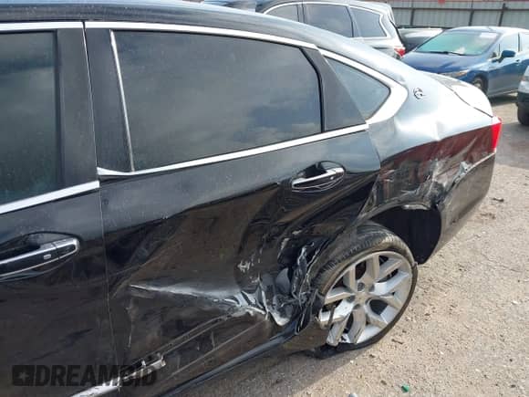 2015 Chevrolet Impala LTZ with VIN 2G1155SL9F9234347, listed as a IAAI auction lot 42090263 with 199,268 mi miles and . Bid and sale history available at DreamBid. Image 6.