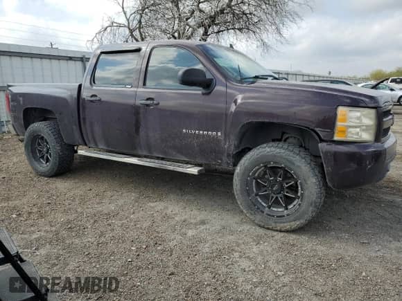 2008 Chevrolet Silverado 1500 2LT with VIN 2GCEC13JX81100274, listed as a Copart auction lot 43967765 with 277,490 mi miles and Salvage title. Bid and sale history available at DreamBid. Image 4.