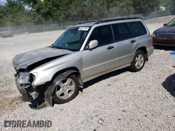 2001 Subaru Forester S with VIN JF1SF65661G760696, listed as a Copart auction lot 66321785 with 175,311 mi miles and Salvage title. Bid and sale history available at DreamBid. Image 1.