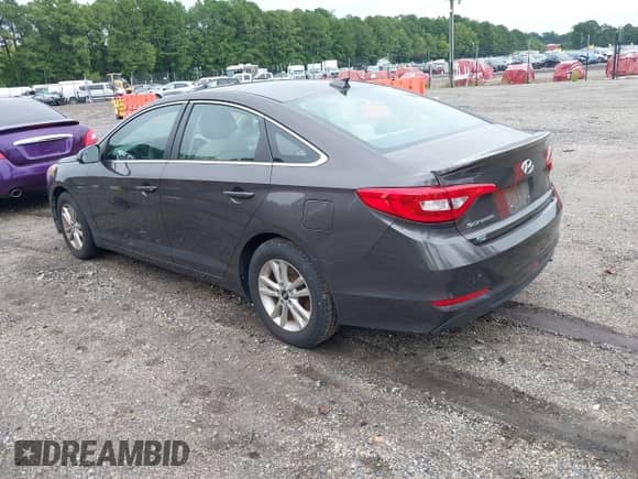 2017 Hyundai Sonata SE with VIN 5NPE24AF5HH538198, listed as a IAAI auction lot 43150445 with 85,841 mi miles and . Bid and sale history available at DreamBid. Image 3.