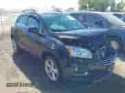 2015 Chevrolet Trax LTZ z VIN 3GNCJTSB4FL205608, wystawiony jako IAAI lot #42969923 z przebiegiem 63 578 mil mil oraz . Historia ofert i sprzedaży dostępna na DreamBid. Obrazek 1.