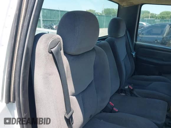 2007 GMC Sierra 1500 Work Truck z VIN 3GTEC14X07G163800, wystawiony jako IAAI lot #42448674 z przebiegiem 294 646 mil mil oraz . Historia ofert i sprzedaży dostępna na DreamBid. Obrazek 8.