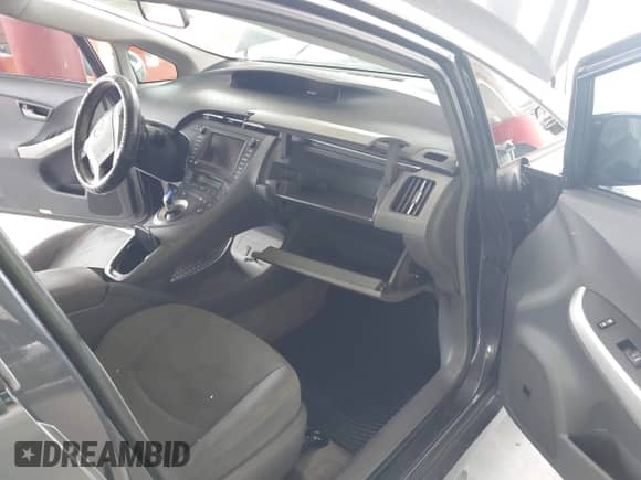 2010 Toyota Prius III with VIN JTDKN3DU4A0089789, listed as a IAAI auction lot 43336511 with 183,697 mi miles and . Bid and sale history available at DreamBid. Image 5.