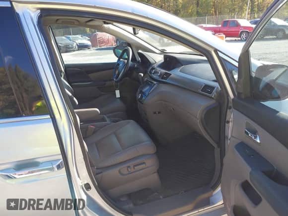 2015 Honda Odyssey Touring Elite с VIN 5FNRL5H9XFB039512, выставлен на аукционе IAAI как лот 43484728 с пробегом 122 159 миль миль и . История ставок и продаж доступна на DreamBid. Изображение 5.