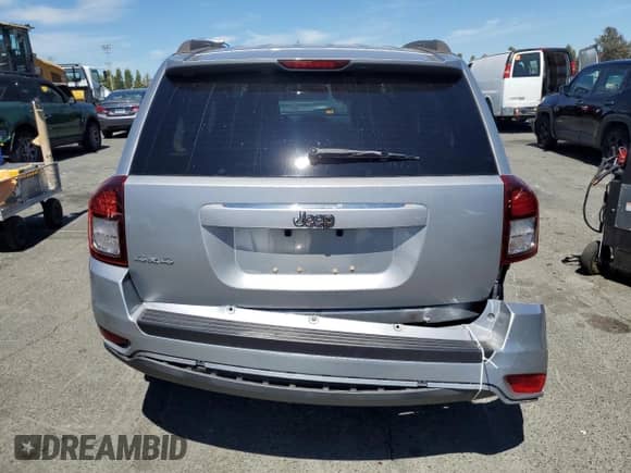 2014 Jeep Compass Sport с VIN 1C4NJDBB5ED926838, выставлен на аукционе Copart как лот 65840365 с пробегом 100 398 миль миль и Списание • Salvage title. История ставок и продаж доступна на DreamBid. Изображение 6.