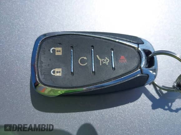 2021 Chevrolet Traverse LT с VIN 1GNEVHKW2MJ221694, выставлен на аукционе IAAI как лот 43021302 с пробегом 82 348 миль миль и . История ставок и продаж доступна на DreamBid. Изображение 11.