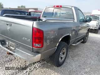 2005 Dodge 1500 ST с VIN 1D7HU16N75J651911, выставлен на аукционе IAAI как лот 43454085 с пробегом 305 431 миль миль и . История ставок и продаж доступна на DreamBid. Изображение 4.