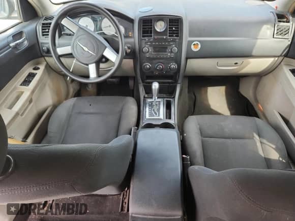 2006 Chrysler 300 with VIN 2C3KA43R06H180208, listed as a Copart auction lot 68349045 with 77,559 mi miles and Salvage title. Bid and sale history available at DreamBid. Image 8.