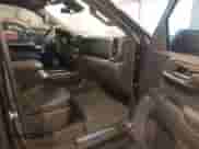 2024 Chevrolet Silverado 1500 LT Trail Boss z VIN 3GCUDFED5RG123564, wystawiony jako IAAI lot #42193775 z przebiegiem 26 302 mil mil oraz . Historia ofert i sprzedaży dostępna na DreamBid. Obrazek 5.