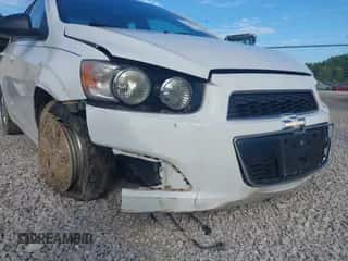 2013 Chevrolet Sonic LT with VIN 1G1JC5SH8D4160372, listed as a IAAI auction lot 42955389 with 105,332 mi miles and . Bid and sale history available at DreamBid. Image 6.