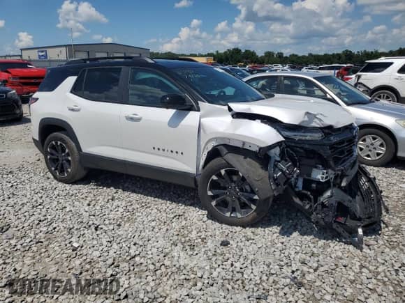 2025 Chevrolet Equinox FWD RS с VIN 3GNAXLEG6SL122690, выставлен на аукционе Copart как лот 63940065 с пробегом 16 550 миль миль и Списание • Salvage title. История ставок и продаж доступна на DreamBid. Изображение 4.