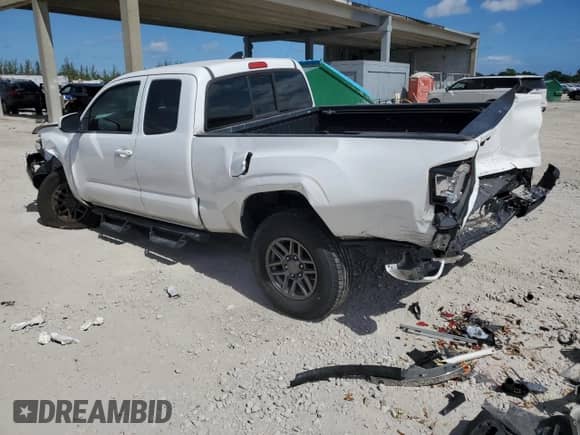 2018 Toyota Tacoma SR with VIN 5TFRX5GN0JX117264, listed as a Copart auction lot 81920455 with 61,942 mi miles and Salvage title. Bid and sale history available at DreamBid. Image 2.