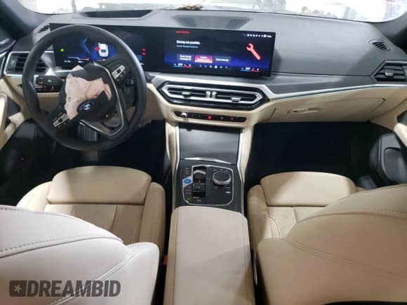 2024 BMW i4 xDrive40 с VIN WBY83FB02RFS90499, выставлен на аукционе Copart как лот 58450495 с пробегом 5 913 миль миль и Списание • Salvage title. История ставок и продаж доступна на DreamBid. Изображение 8.