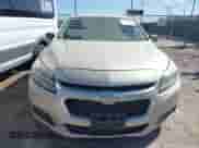 2015 Chevrolet Malibu LS z VIN 1G11A5SL7FF322350, wystawiony jako IAAI lot #43042988 z przebiegiem 198 480 mil mil oraz . Historia ofert i sprzedaży dostępna na DreamBid. Obrazek 6.