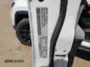 2024 Jeep Compass Latitude Lux с VIN 3C4NJDFN5RT579970, выставлен на аукционе Copart как лот 63018115 с пробегом 11 683 миль миль и Списание • Salvage title. История ставок и продаж доступна на DreamBid. Изображение 14.