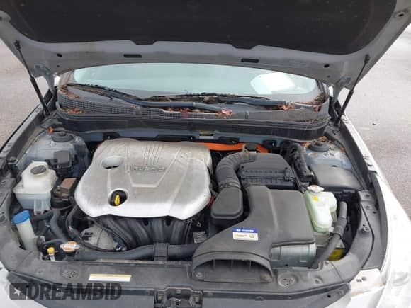 2011 Hyundai Sonata Hybrid z VIN KMHEC4A40BA003270, wystawiony jako IAAI lot #43482483 z przebiegiem 142 540 mil mil oraz . Historia ofert i sprzedaży dostępna na DreamBid. Obrazek 10.