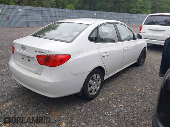 2007 Hyundai Elantra GLS z VIN KMHDU46D97U027283, wystawiony jako IAAI lot #43186361 z przebiegiem 212 905 mil mil oraz . Historia ofert i sprzedaży dostępna na DreamBid. Obrazek 4.