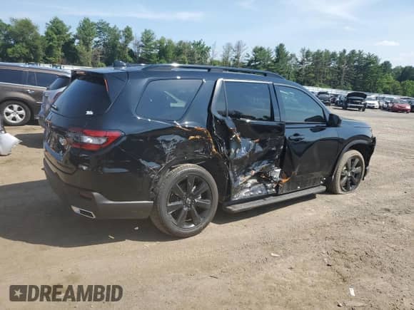 2025 Honda Pilot Black Edition z VIN 5FNYG1H93SB114988, wystawiony jako Copart lot #61951155 z przebiegiem 12 220 mil mil oraz Szkoda całkowita • Salvage title. Historia ofert i sprzedaży dostępna na DreamBid. Obrazek 3.