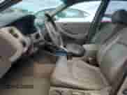 2001 Honda Accord EX z VIN 1HGCG16561A018971, wystawiony jako Copart lot #85865145 z przebiegiem 295 446 mil mil oraz Czysty tytuł • Clean title. Historia ofert i sprzedaży dostępna na DreamBid. Obrazek 7.