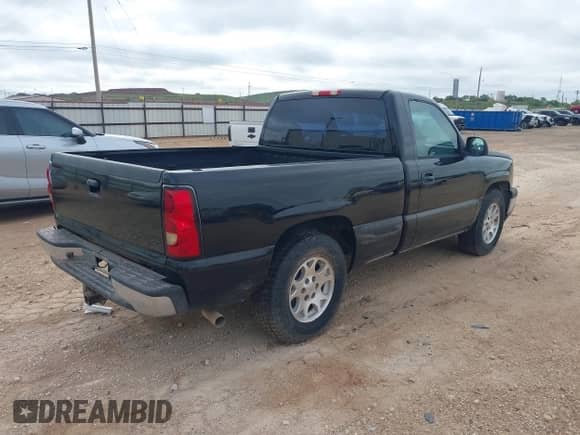 2006 Chevrolet Silverado 1500 Work Truck z VIN 3GCEC14X66G272129, wystawiony jako IAAI lot #42725725 z przebiegiem 95 938 mil mil oraz . Historia ofert i sprzedaży dostępna na DreamBid. Obrazek 4.