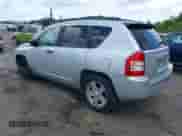 2008 Jeep Compass Sport с VIN 1J8FT47088D649623, выставлен на аукционе IAAI как лот 42862040 с пробегом 193 485 миль миль и . История ставок и продаж доступна на DreamBid. Изображение 3.
