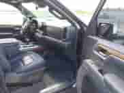 2022 Chevrolet Silverado 1500 High Country с VIN 2GCUDJED1N1513549, выставлен на аукционе IAAI как лот 42758456 с пробегом 66 337 миль миль и . История ставок и продаж доступна на DreamBid. Изображение 5.