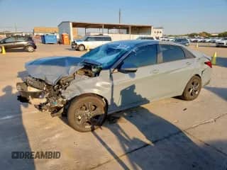 2021 Hyundai Elantra SEL z VIN KMHLM4AG1MU093125, wystawiony jako Copart lot #69351495 z przebiegiem 62 868 mil mil oraz Szkoda całkowita • Salvage title. Historia ofert i sprzedaży dostępna na DreamBid. Obrazek 1.