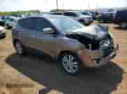 2011 Hyundai Tucson Limited z VIN KM8JU3ACXBU191663, wystawiony jako Copart lot #57287455 z przebiegiem 114 021 mil mil oraz Czysty tytuł • Clean title. Historia ofert i sprzedaży dostępna na DreamBid. Obrazek 4.