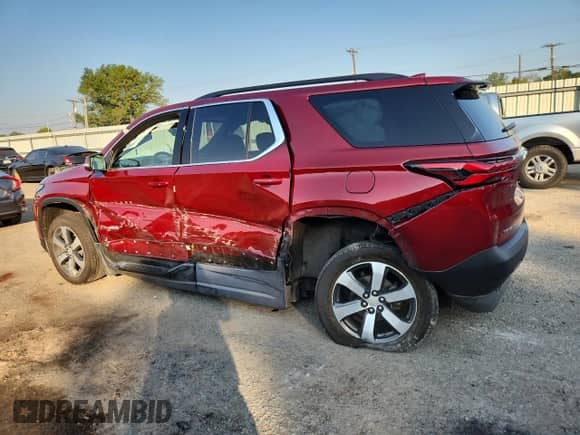 2022 Chevrolet Traverse LT with VIN 1GNERHKW5NJ111759, listed as a Copart auction lot 80033175 with 68,082 mi miles and Salvage title. Bid and sale history available at DreamBid. Image 2.
