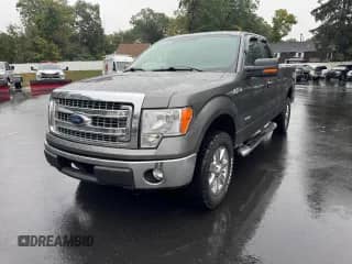 2014 Ford F-150 XL с VIN 1FTFX1ET3EFA04014, выставлен на аукционе Copart как лот 84416475 с пробегом 110 353 миль миль и Чистый • Clean title. История ставок и продаж доступна на DreamBid. Изображение 1.