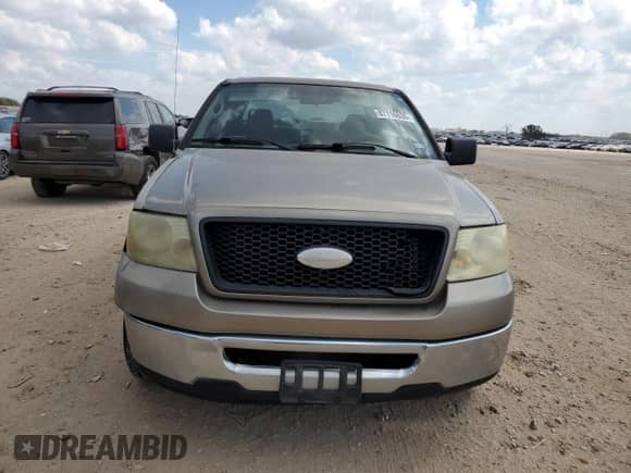 2006 Ford F-150 XLT z VIN 1FTPW12V26KD86798, wystawiony jako Copart lot #87116635 z przebiegiem 198 629 mil mil oraz Czysty tytuł • Clean title. Historia ofert i sprzedaży dostępna na DreamBid. Obrazek 5.